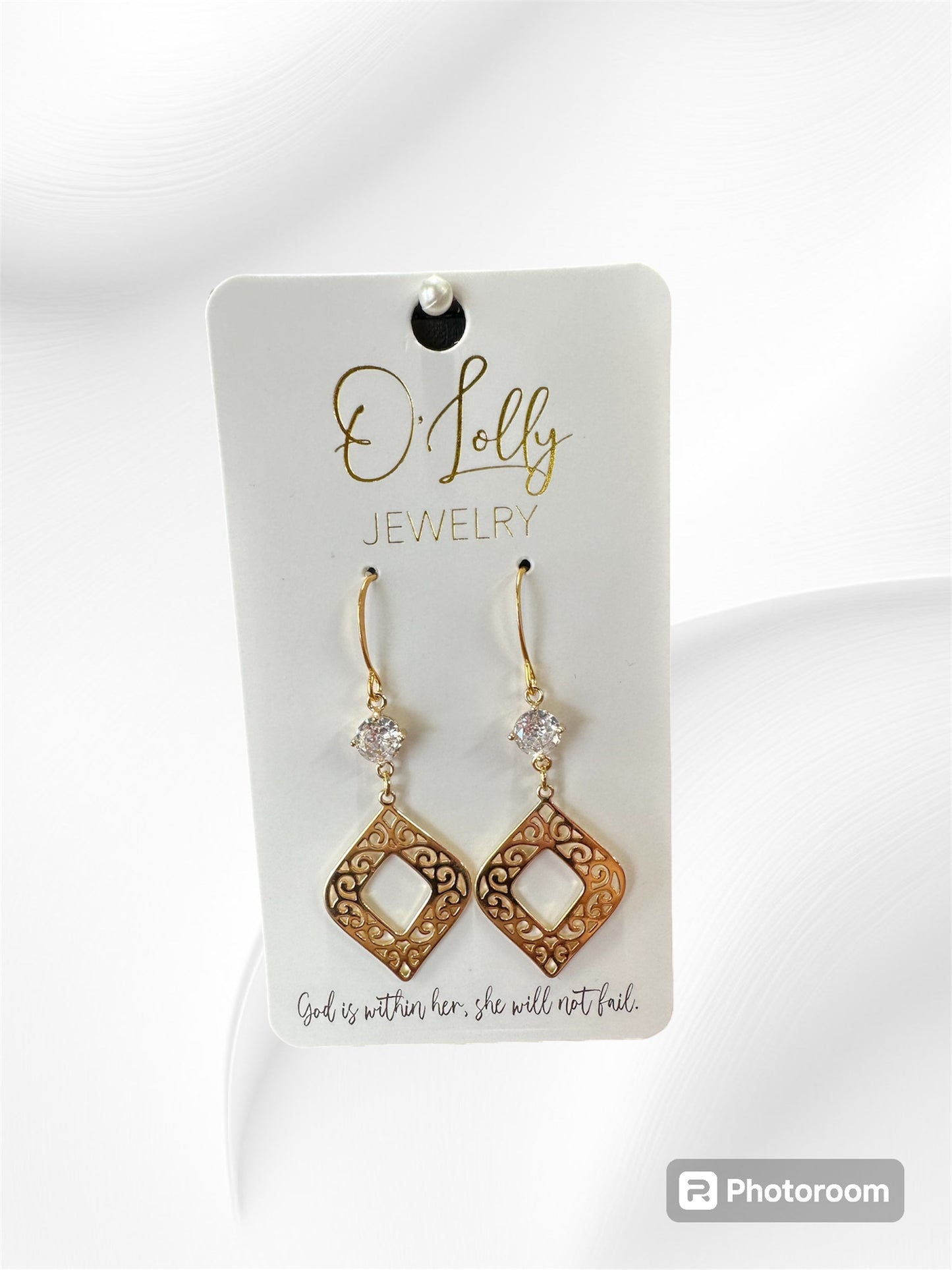 Diamond Shaped Dangling Earrings