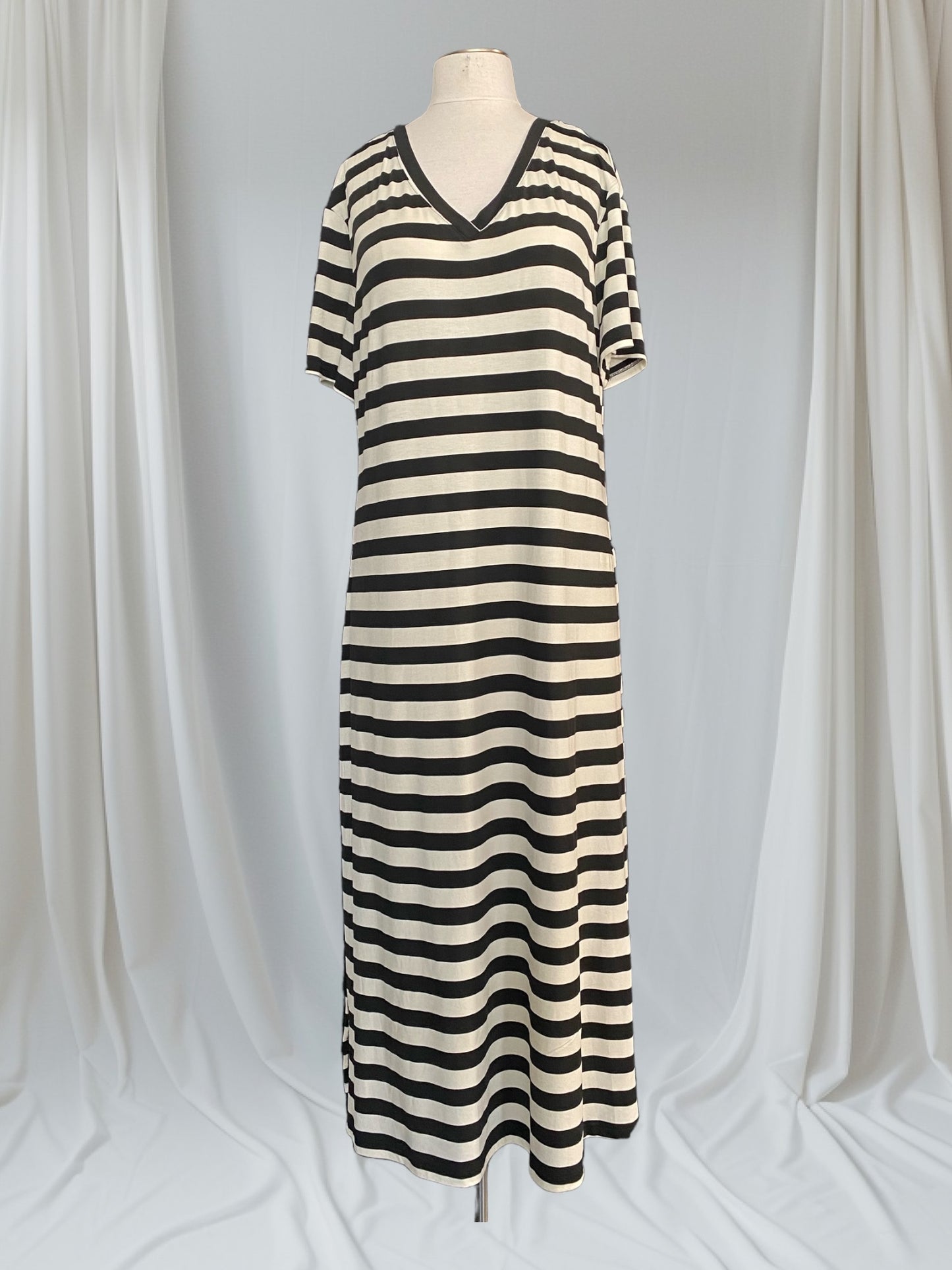 Strip Print Short Sleeve V Neck Maxi Dress